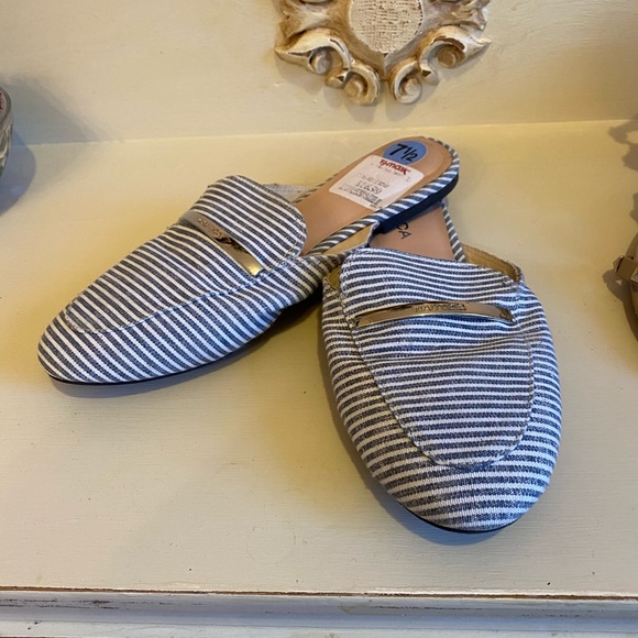 Nautical Blue and White Stripped Slides - Picture 2 of 3